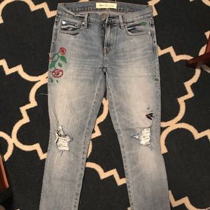 Gap Best Girlfriend Jean with detail